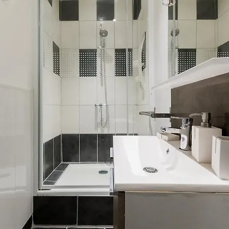 Apartment Pom D'api