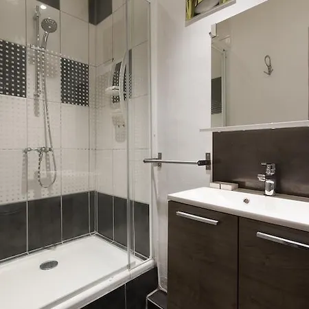 Apartment Pom D'api